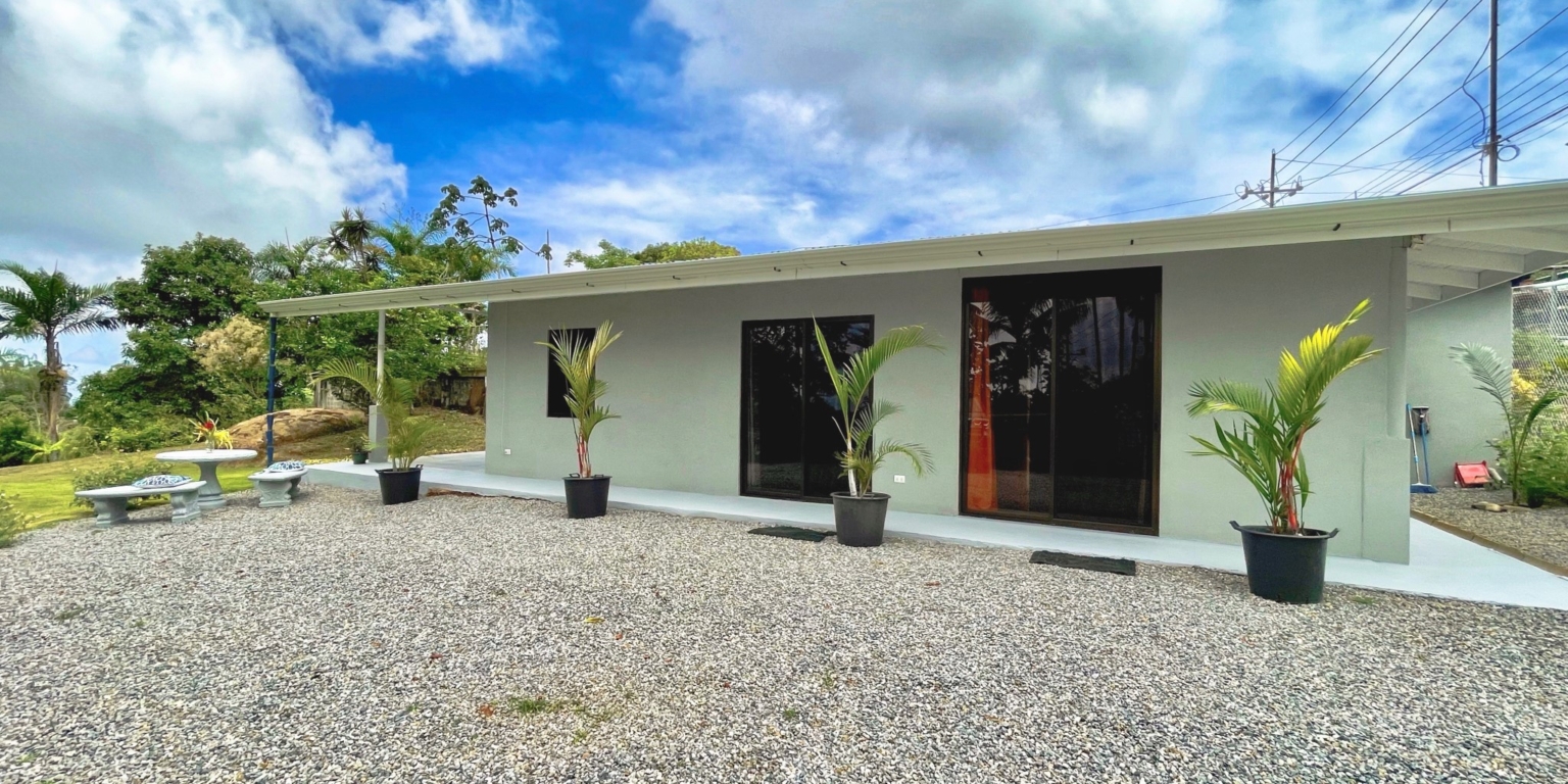 8 Renovated 2-Bedroom Home with Mountain Views & Small Ocean View, Easy Access with Commercial or Residential Usage Ready to Move in Tinamastes Costa Rica
