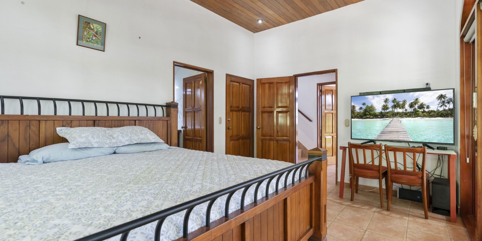 Casa ZigMar_23 Ocean View 2-Bedroom with Pool, Solid Construction & Jungle Vibe plus Additional Building Lot in Lagunas above Dominical Costa Rica