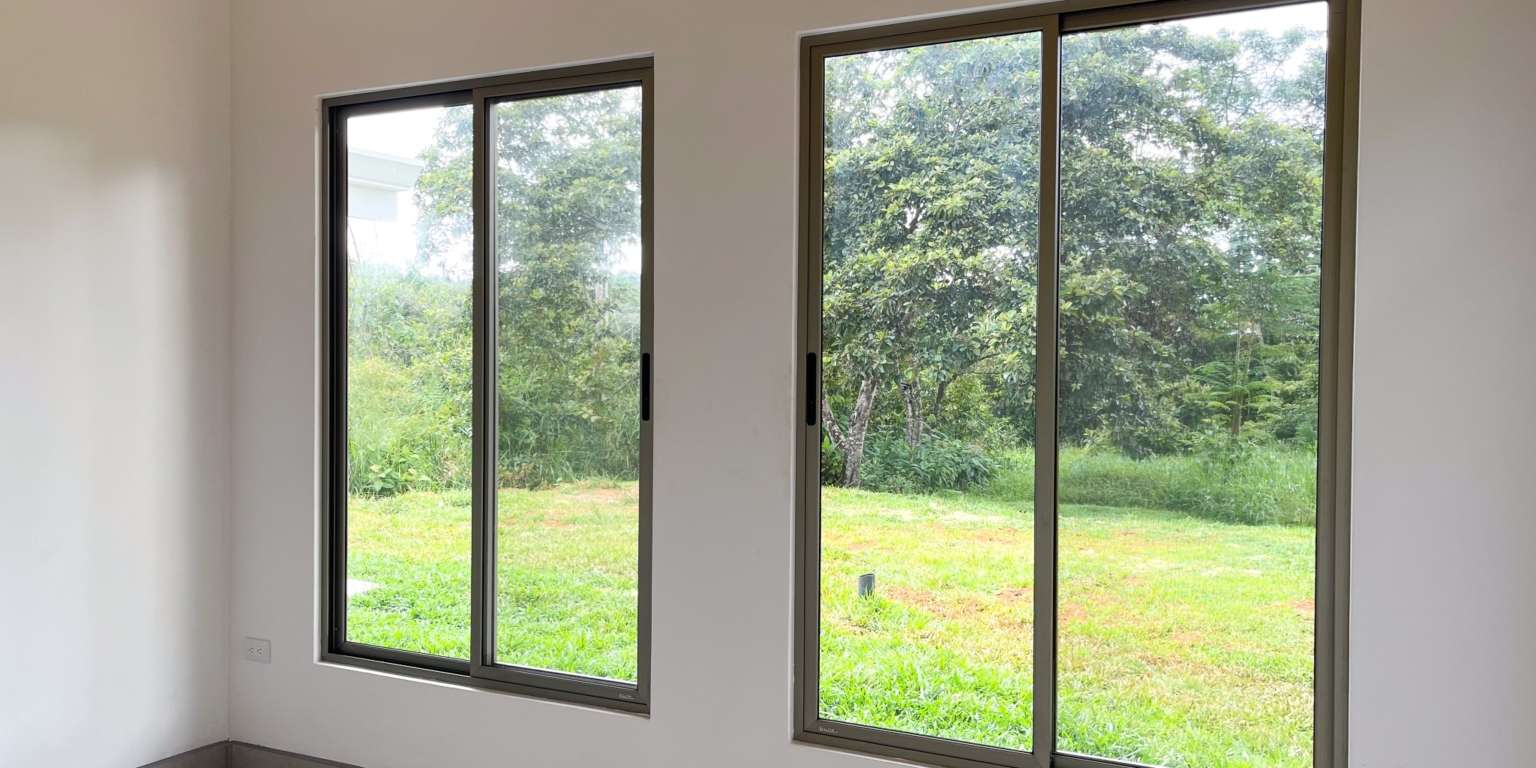 Brand New, Big Mountain View 3-Bedroom Home with Pool in Ojochal Costa Rica