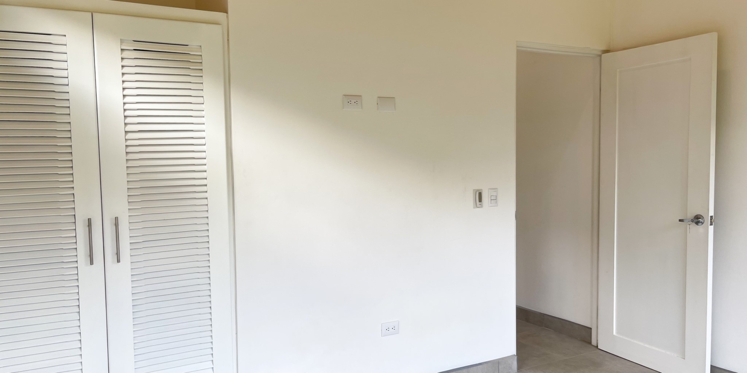 Brand New, Big Mountain View 3-Bedroom Home with Pool in Ojochal Costa Rica