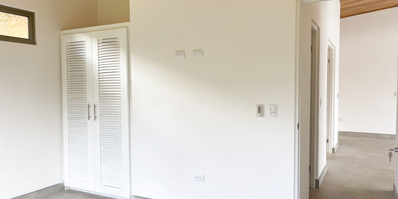 Brand New, Big Mountain View 3-Bedroom Home with Pool in Ojochal Costa Rica