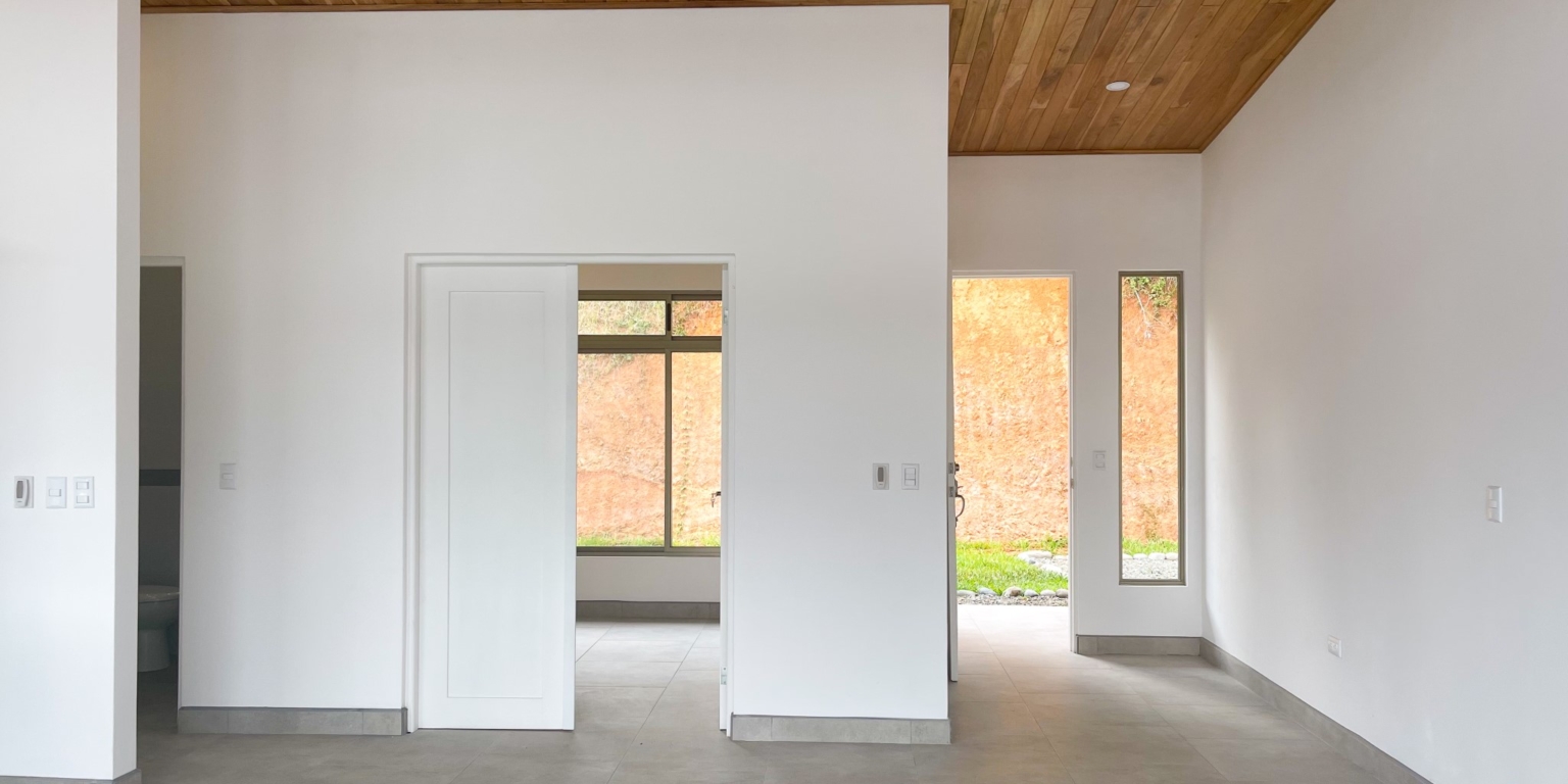 Brand New, Big Mountain View 3-Bedroom Home with Pool in Ojochal Costa Rica
