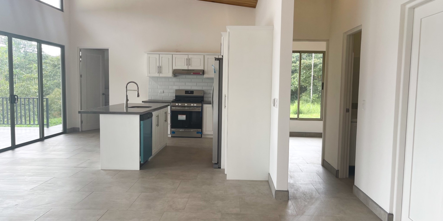 Brand New, Big Mountain View 3-Bedroom Home with Pool in Ojochal Costa Rica