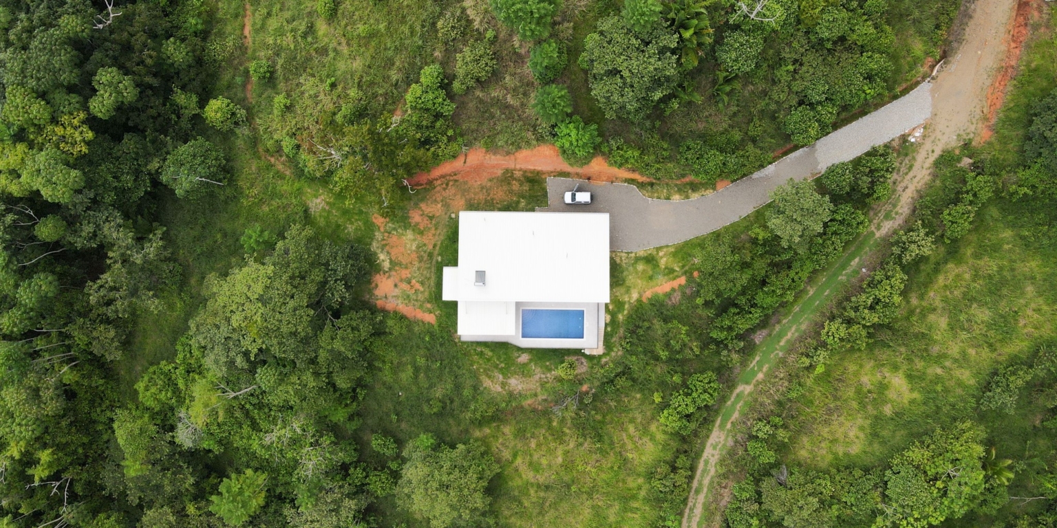 Brand New, Big Mountain View 3-Bedroom Home with Pool in Ojochal Costa Rica