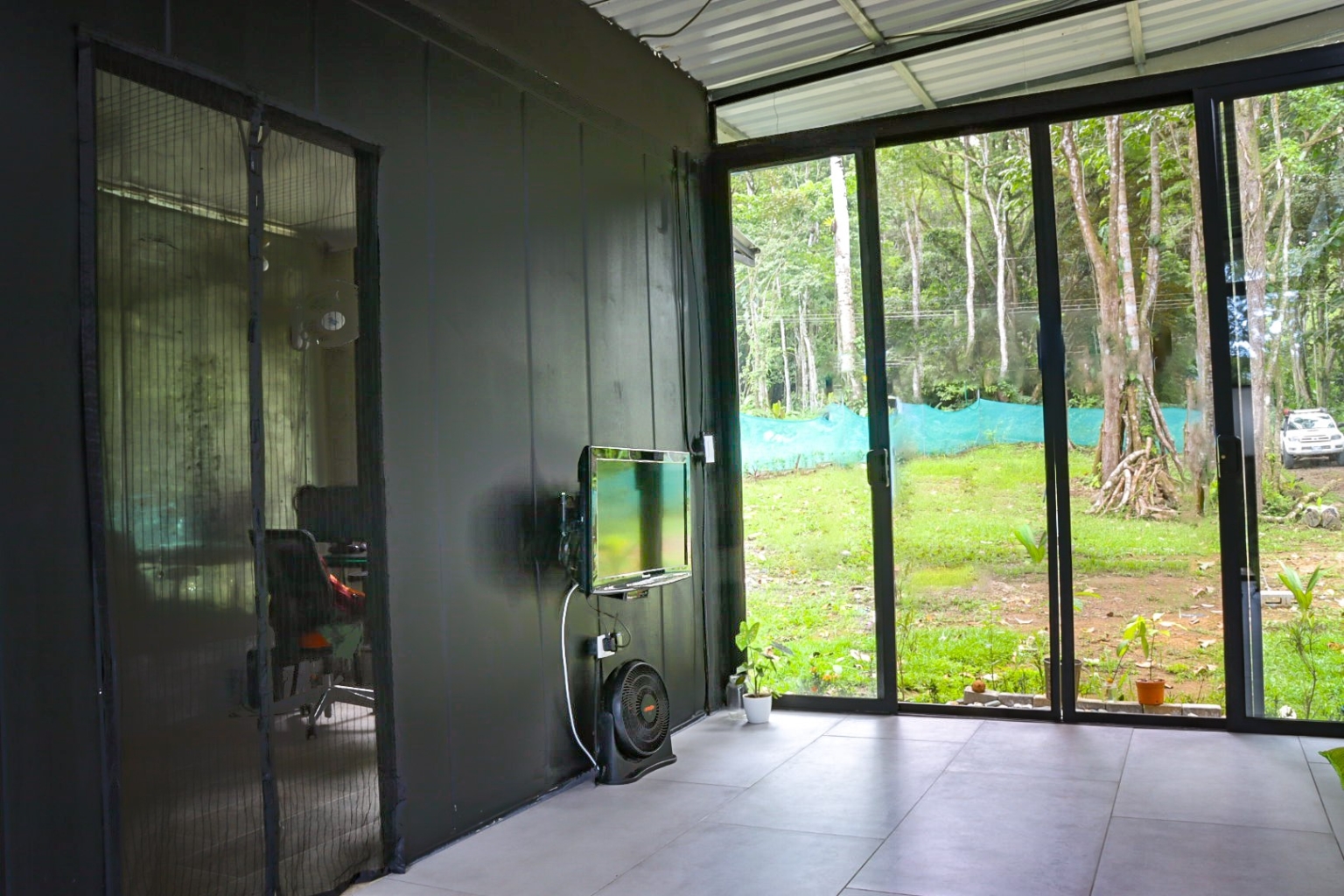 Container Home with 2-Bedrooms Surrounded by Nature & Wildlife Walking Distance to Town in Uvita Costa Rica Container Home with 2-Bedrooms Surrounded by Nature & Wildlife Walking Distance to Town in Uvita Costa Rica