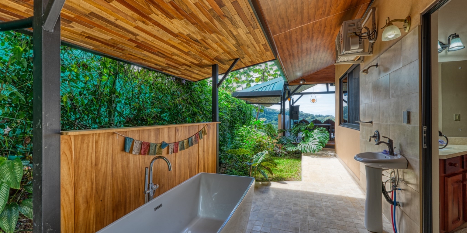 Home-22 Amazing Whale’s Tail & Ocean View 2-Bedroom Home with Perfect Tropical Living with Easy Access in Uvita Costa Rica