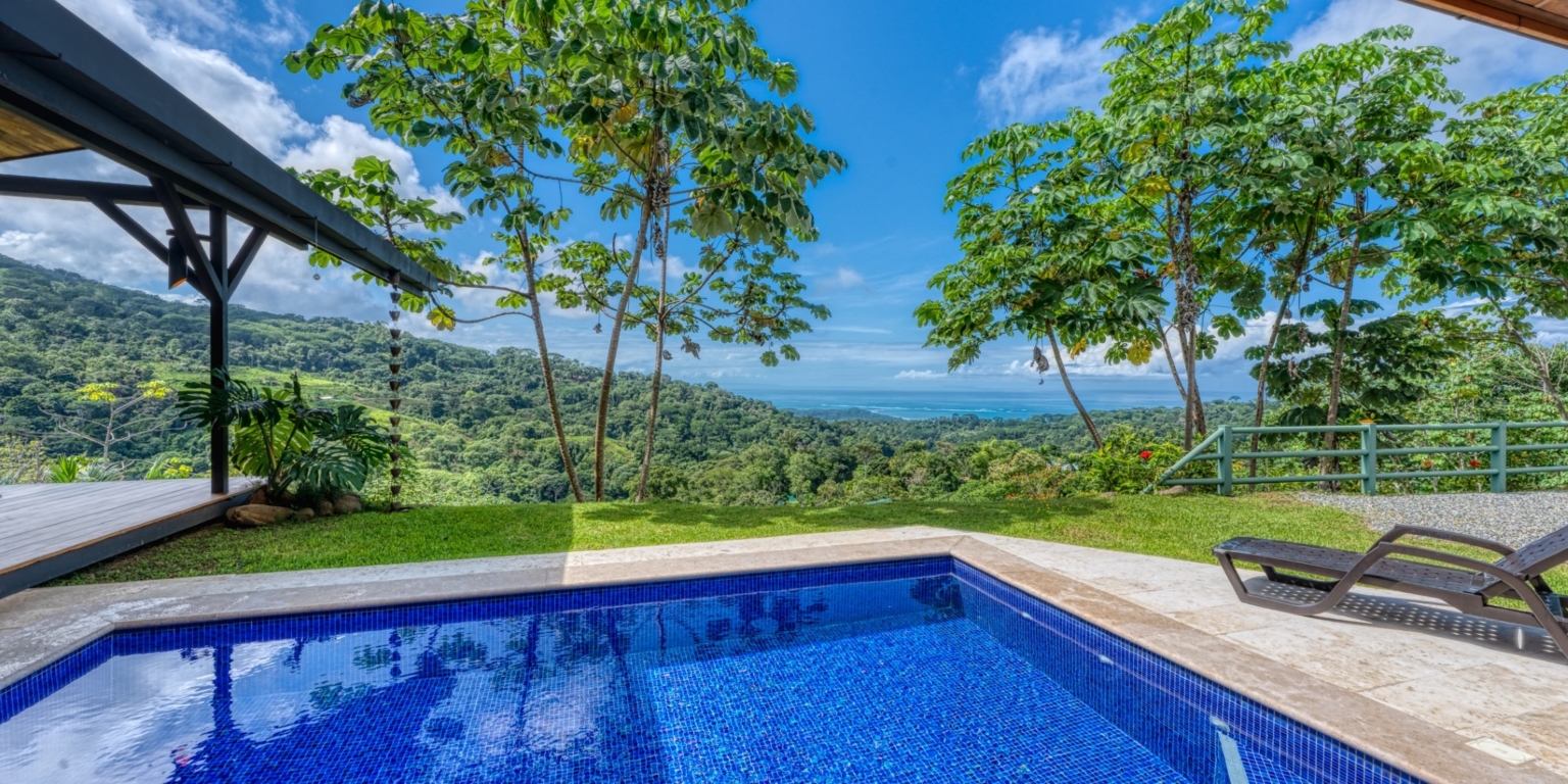 Home-13 Amazing Whale’s Tail & Ocean View 2-Bedroom Home with Perfect Tropical Living with Easy Access in Uvita Costa Rica