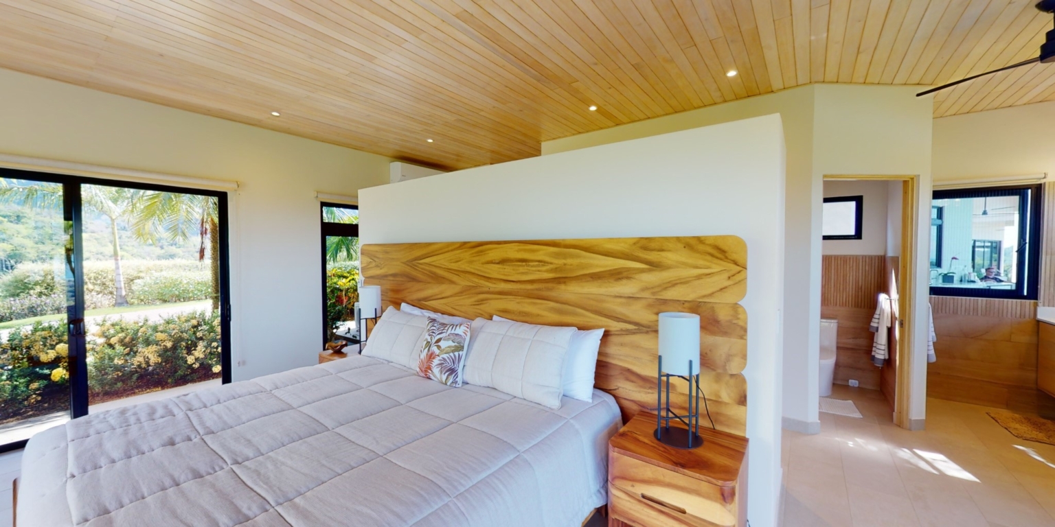 Elegant, Modern Style 4-Bedroom Home with Two Separate Wings & 360-Decree Views on 2.7 Acres of Land in Ojochal, Costa Rica