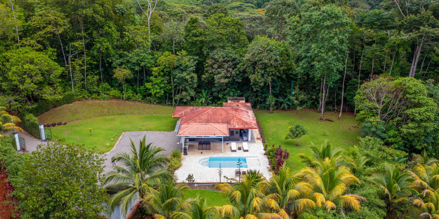 Excellent 3-Bedroom Home in Popular Neighborhood, Quiet, Private & Strong Rental Income in Ojochal Costa Rica Excellent 3-Bedroom Home in Popular Neighborhood, Quiet, Private & Strong Rental Income in Ojochal Costa Rica