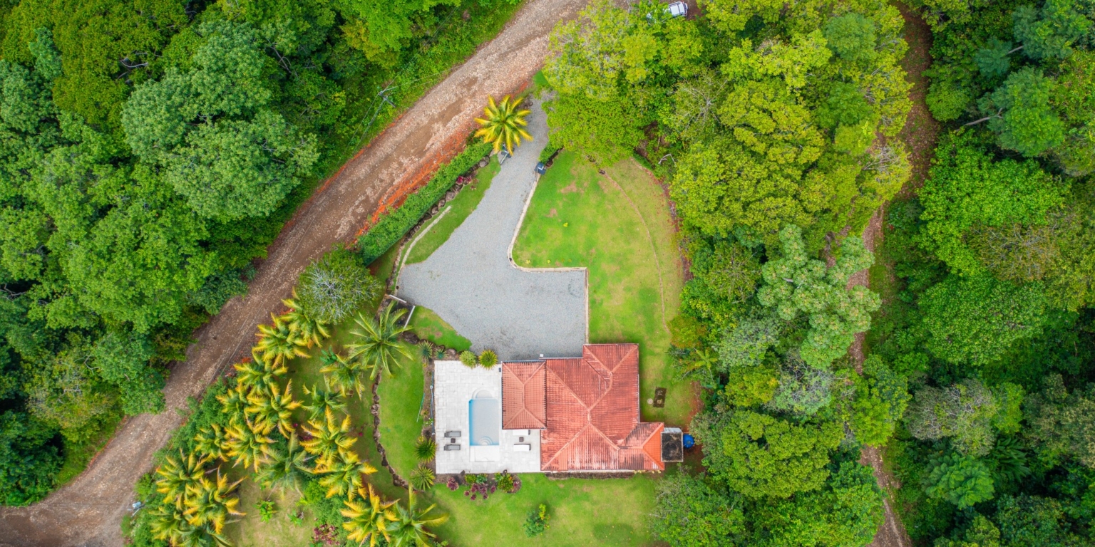 Excellent 3-Bedroom Home in Popular Neighborhood, Quiet, Private & Strong Rental Income in Ojochal Costa Rica Excellent 3-Bedroom Home in Popular Neighborhood, Quiet, Private & Strong Rental Income in Ojochal Costa Rica