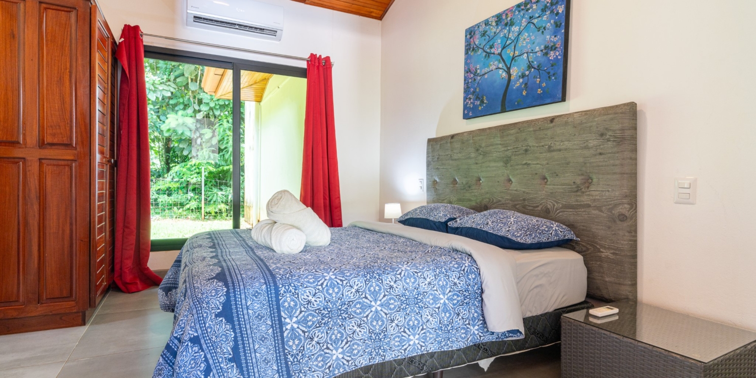 Excellent 3-Bedroom Home in Popular Neighborhood, Quiet, Private & Strong Rental Income in Ojochal Costa Rica Excellent 3-Bedroom Home in Popular Neighborhood, Quiet, Private & Strong Rental Income in Ojochal Costa Rica
