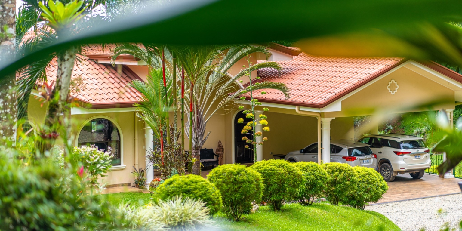 Spacious & Beautiful 3-Bedroom Ocean View Home on 3.5 Acres in a Gated Community in Platanillo above Dominical Costa Rica Spacious & Beautiful 3-Bedroom Ocean View Home on 3.5 Acres in a Gated Community in Platanillo above Dominical Costa Rica