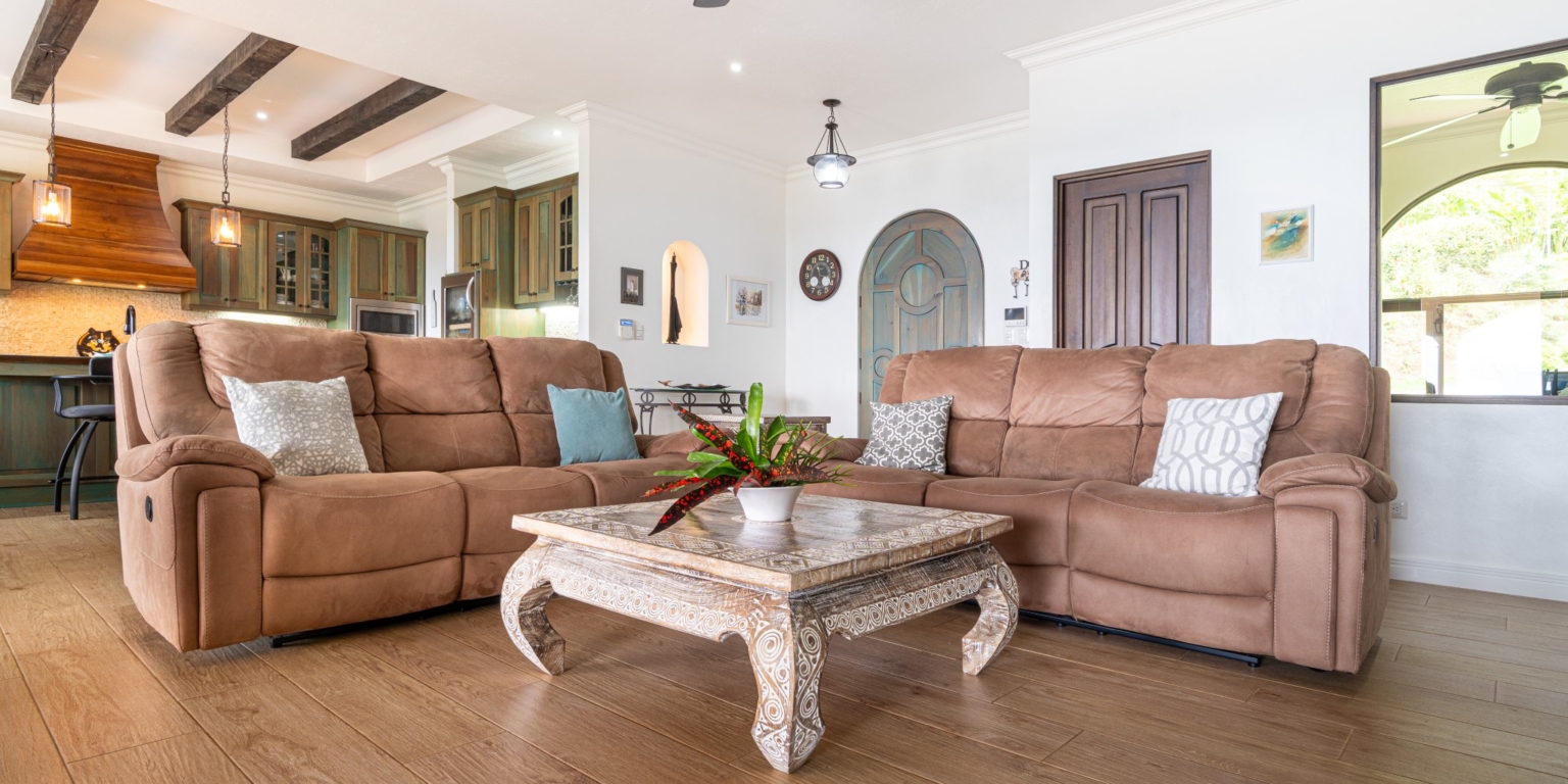 Spacious & Beautiful 3-Bedroom Ocean View Home on 3.5 Acres in a Gated Community in Platanillo above Dominical Costa Rica Spacious & Beautiful 3-Bedroom Ocean View Home on 3.5 Acres in a Gated Community in Platanillo above Dominical Costa Rica