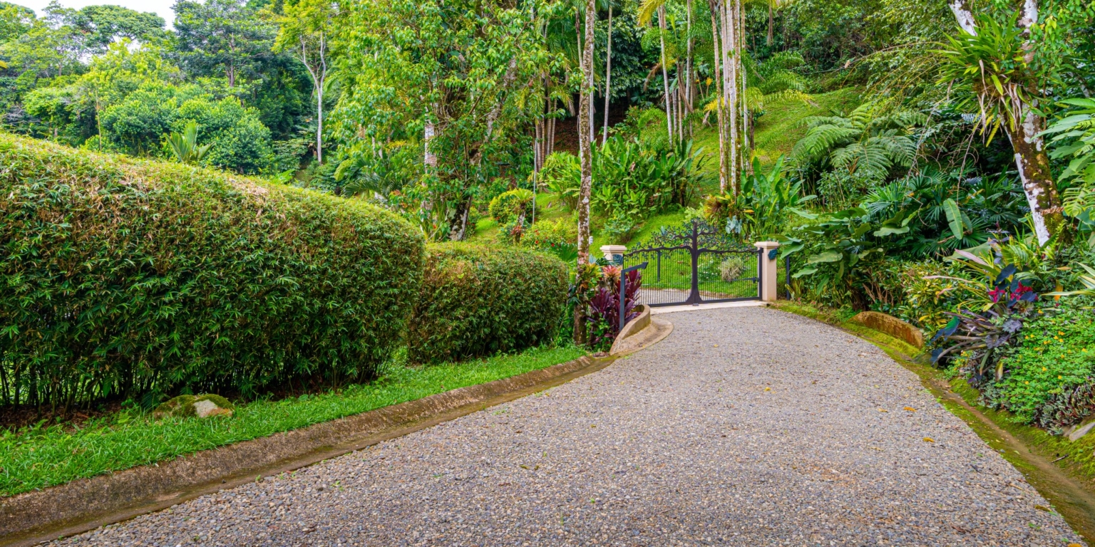 Spacious & Beautiful 3-Bedroom Ocean View Home on 3.5 Acres in a Gated Community in Platanillo above Dominical Costa Rica Spacious & Beautiful 3-Bedroom Ocean View Home on 3.5 Acres in a Gated Community in Platanillo above Dominical Costa Rica