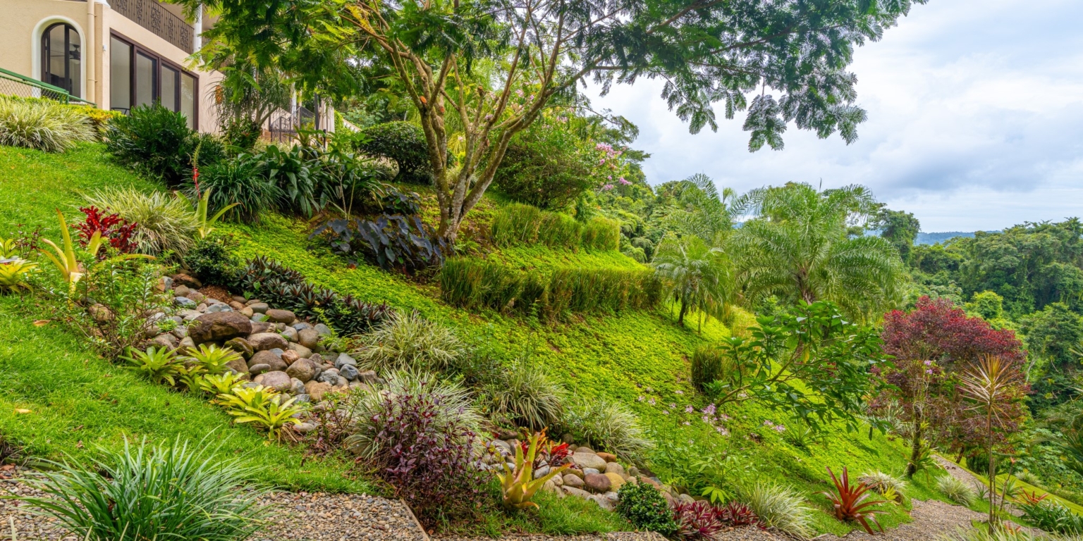 Spacious & Beautiful 3-Bedroom Ocean View Home on 3.5 Acres in a Gated Community in Platanillo above Dominical Costa Rica Spacious & Beautiful 3-Bedroom Ocean View Home on 3.5 Acres in a Gated Community in Platanillo above Dominical Costa Rica