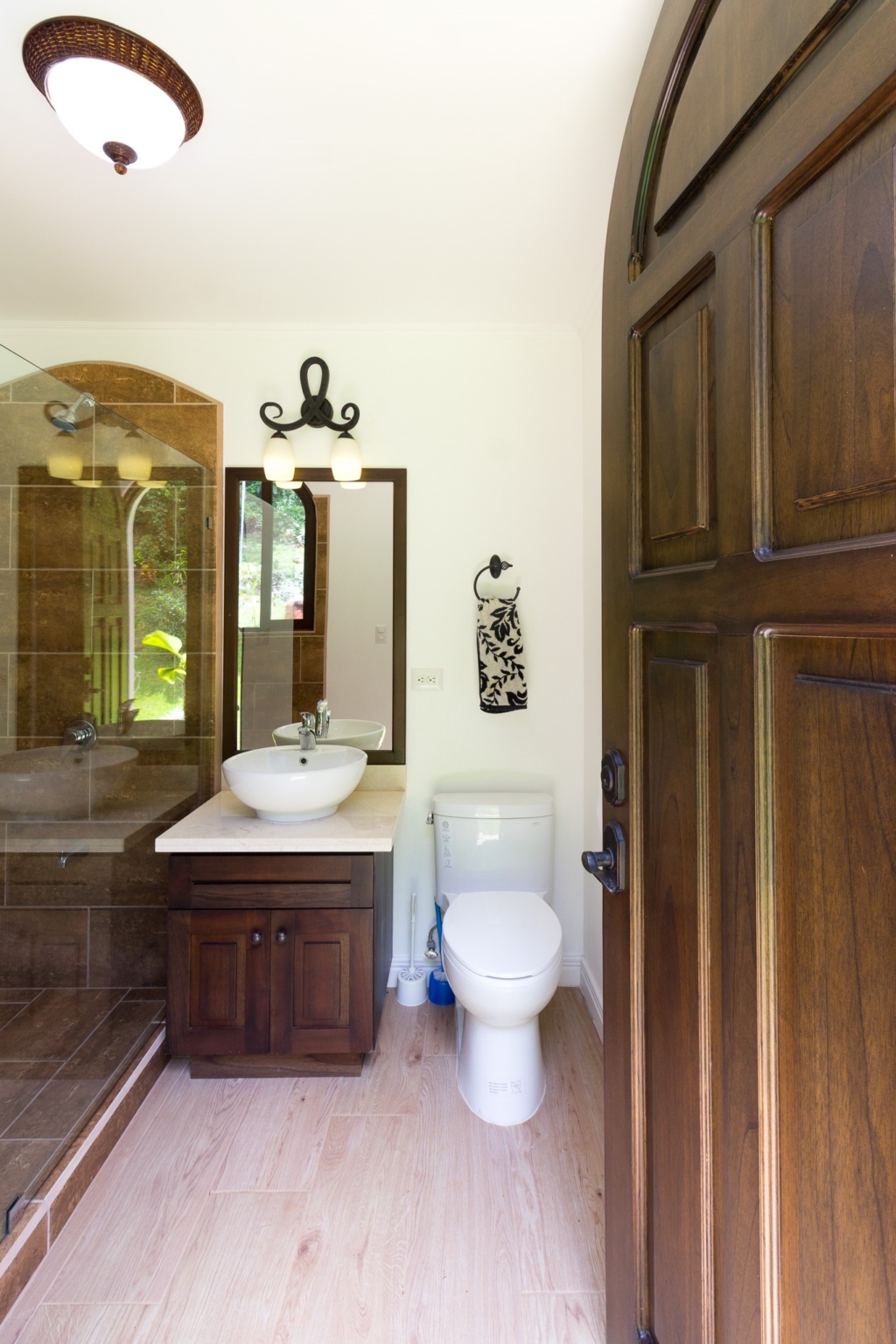 Spacious & Beautiful 3-Bedroom Ocean View Home on 3.5 Acres in a Gated Community in Platanillo above Dominical Costa Rica Spacious & Beautiful 3-Bedroom Ocean View Home on 3.5 Acres in a Gated Community in Platanillo above Dominical Costa Rica