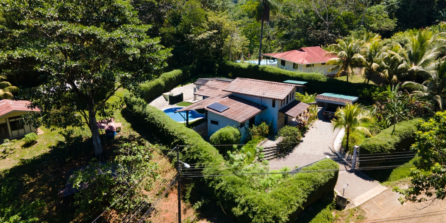 Tropical Paradise 3-Bedroom Home Oasis In Ojochal Costa Rica