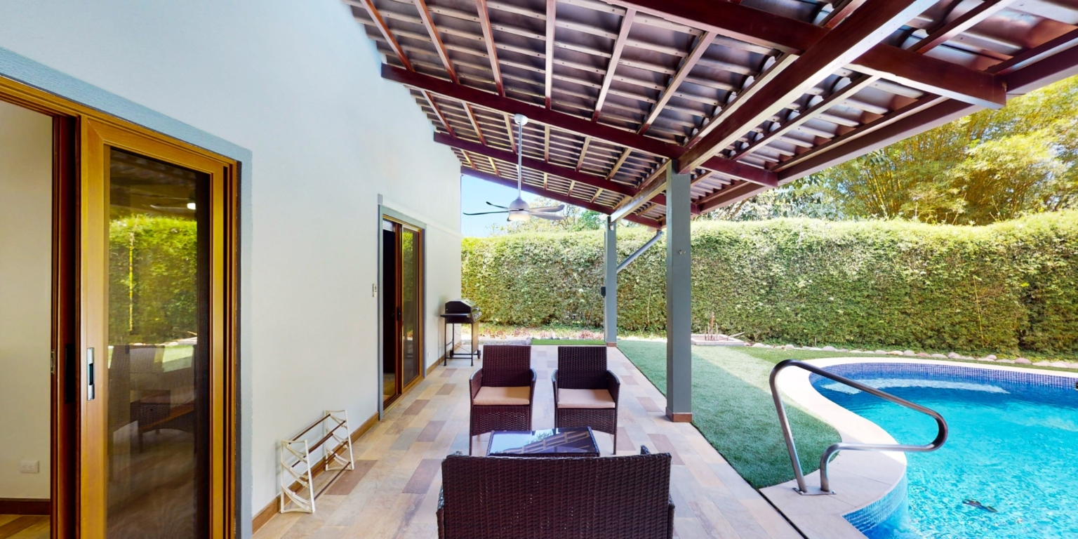 Tropical Paradise 3-Bedroom Home Oasis In Ojochal Costa Rica