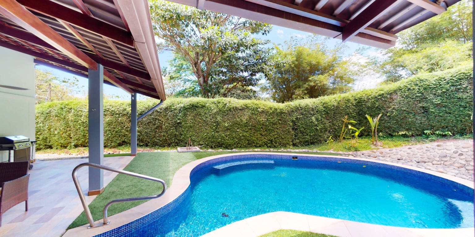 Tropical Paradise 3-Bedroom Home Oasis In Ojochal Costa Rica