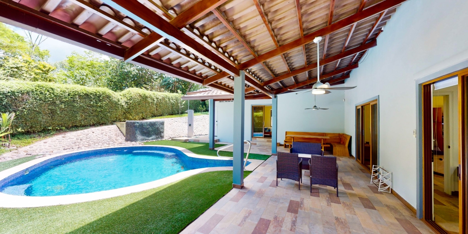 Tropical Paradise 3-Bedroom Home Oasis In Ojochal Costa Rica
