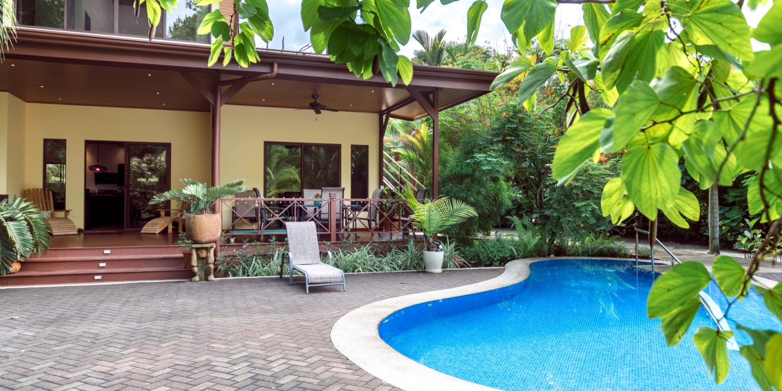 Tranquil Tropical 5 Bedroom Home Walking Distance to Beach in Dominical Costa Rica Tranquil Tropical 5 Bedroom Home Walking Distance to Beach in Dominical Costa Rica