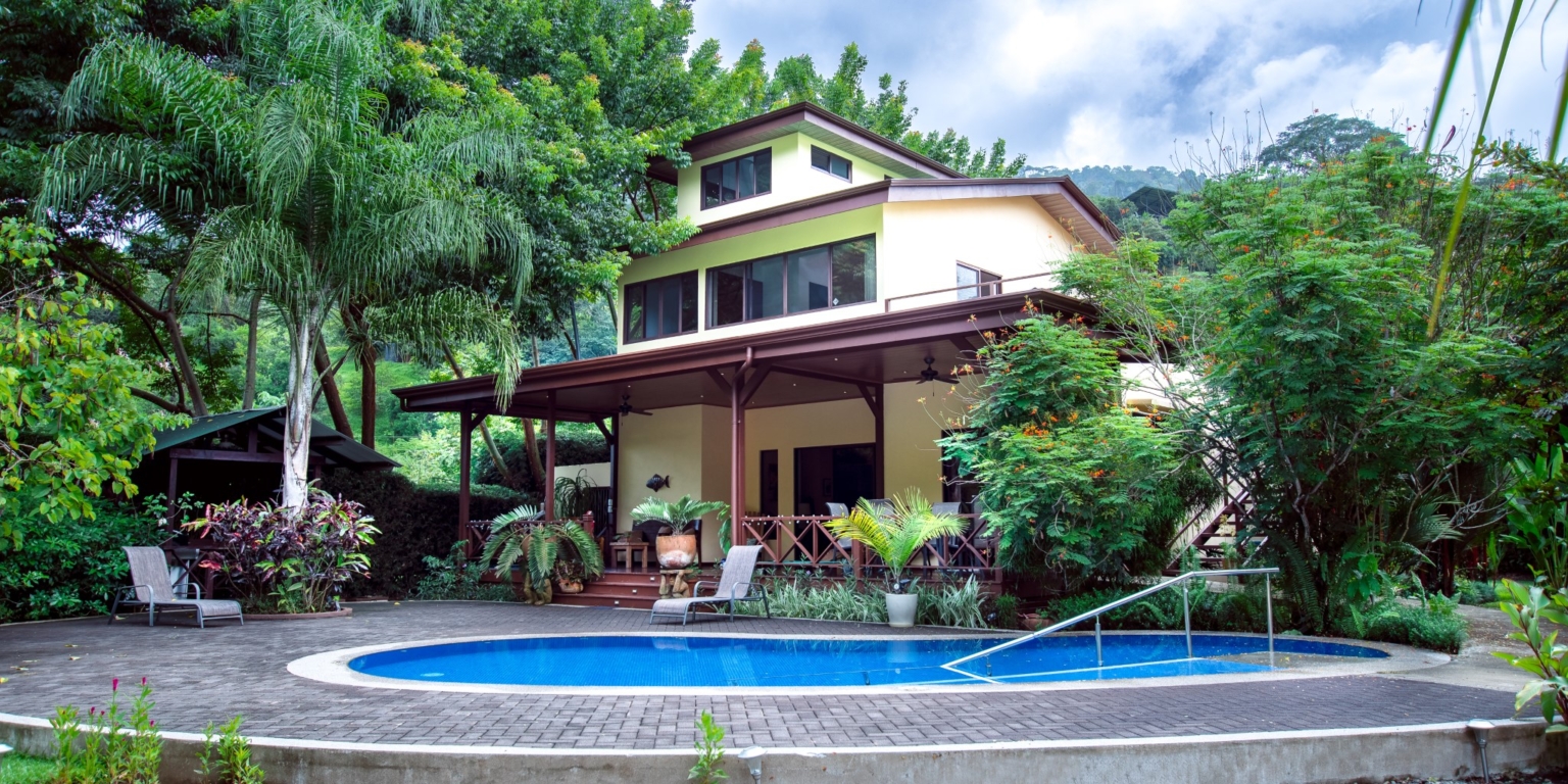 Tranquil Tropical 5 Bedroom Home Walking Distance to Beach in Dominical Costa Rica Tranquil Tropical 5 Bedroom Home Walking Distance to Beach in Dominical Costa Rica