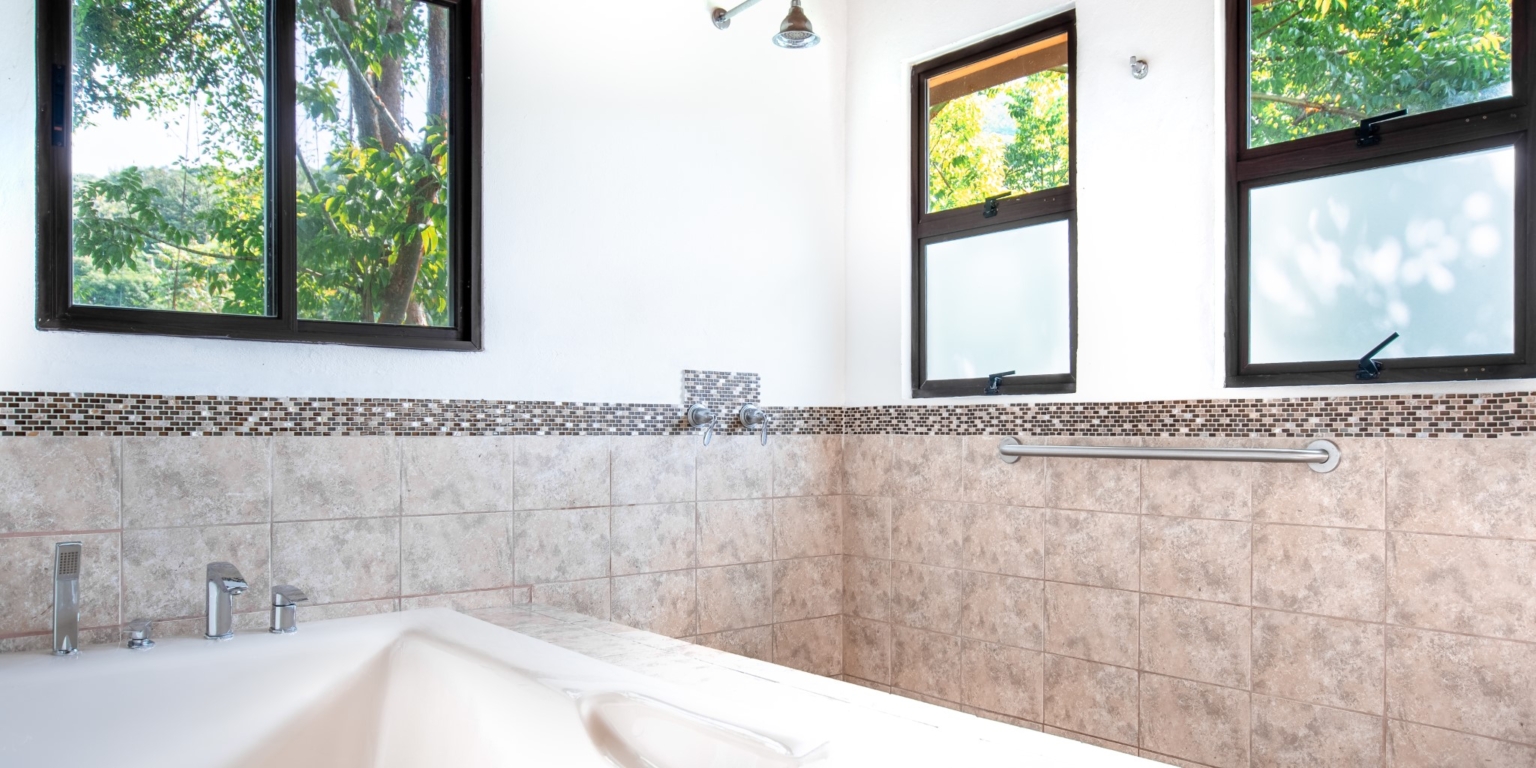 Tranquil Tropical 5 Bedroom Home Walking Distance to Beach in Dominical Costa Rica Tranquil Tropical 5 Bedroom Home Walking Distance to Beach in Dominical Costa Rica