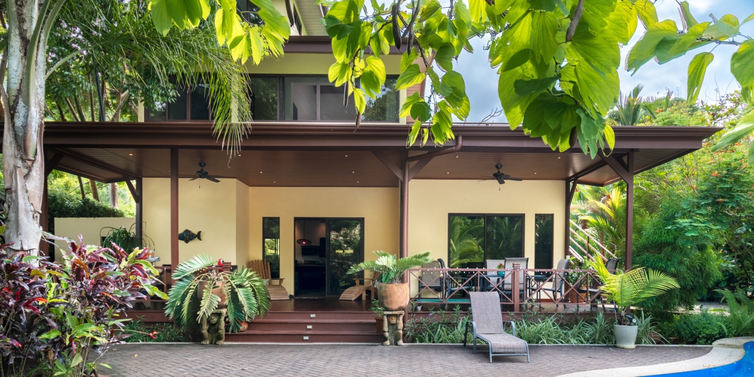Tranquil Tropical 5 Bedroom Home Walking Distance to Beach in Dominical Costa Rica Tranquil Tropical 5 Bedroom Home Walking Distance to Beach in Dominical Costa Rica
