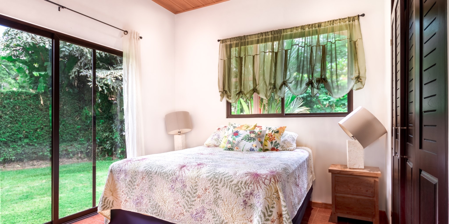 Tranquil Tropical 5 Bedroom Home Walking Distance to Beach in Dominical Costa Rica Tranquil Tropical 5 Bedroom Home Walking Distance to Beach in Dominical Costa Rica