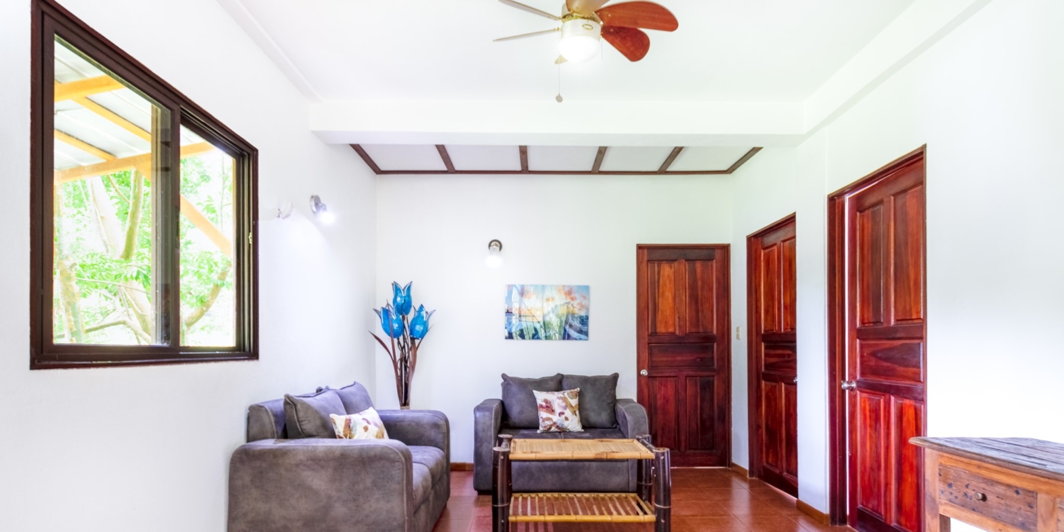 Tranquil Tropical 5 Bedroom Home Walking Distance to Beach in Dominical Costa Rica Tranquil Tropical 5 Bedroom Home Walking Distance to Beach in Dominical Costa Rica
