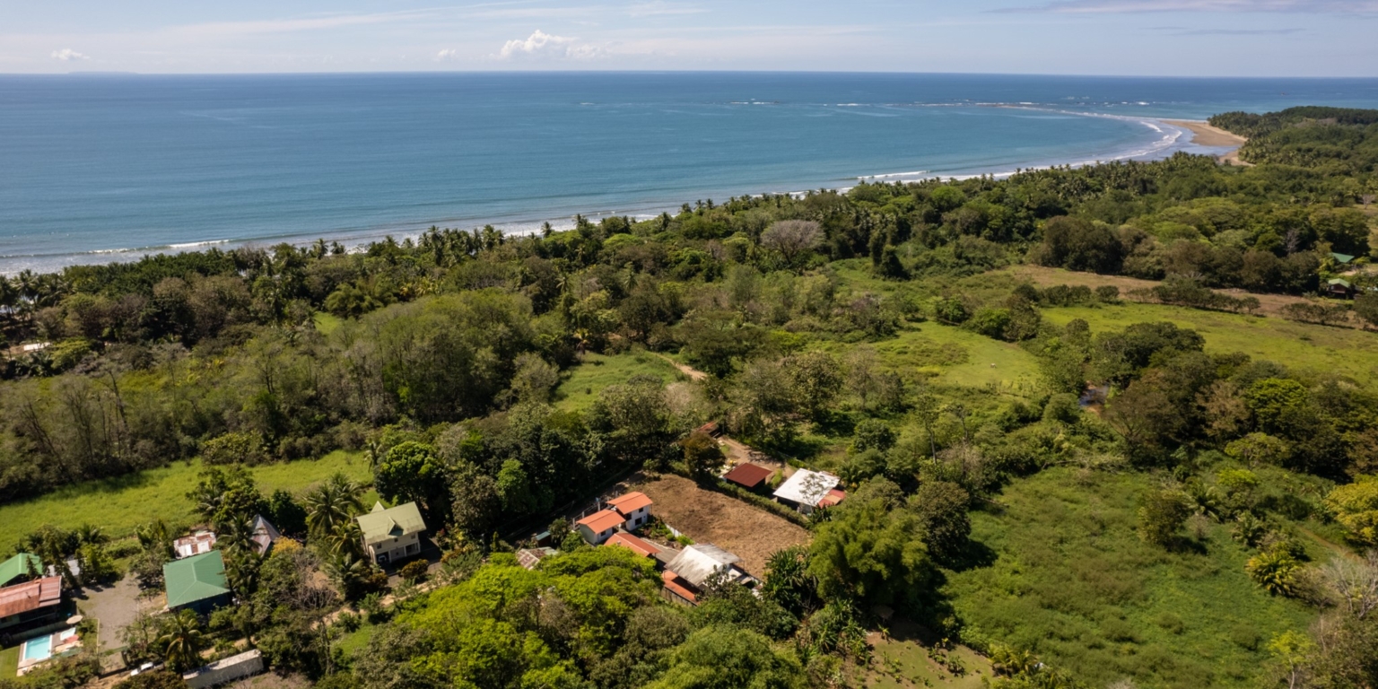Sabor-7 House, Villas and Restaurant in a Great Walk-to-Beach Location at Incredible National Park Beach in Uvita Costa Rica