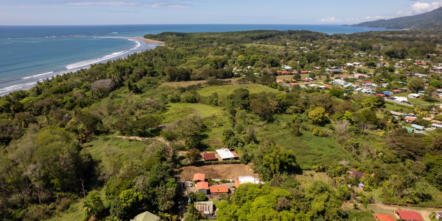 Sabor-8 House, Villas and Restaurant in a Great Walk-to-Beach Location at Incredible National Park Beach in Uvita Costa Rica