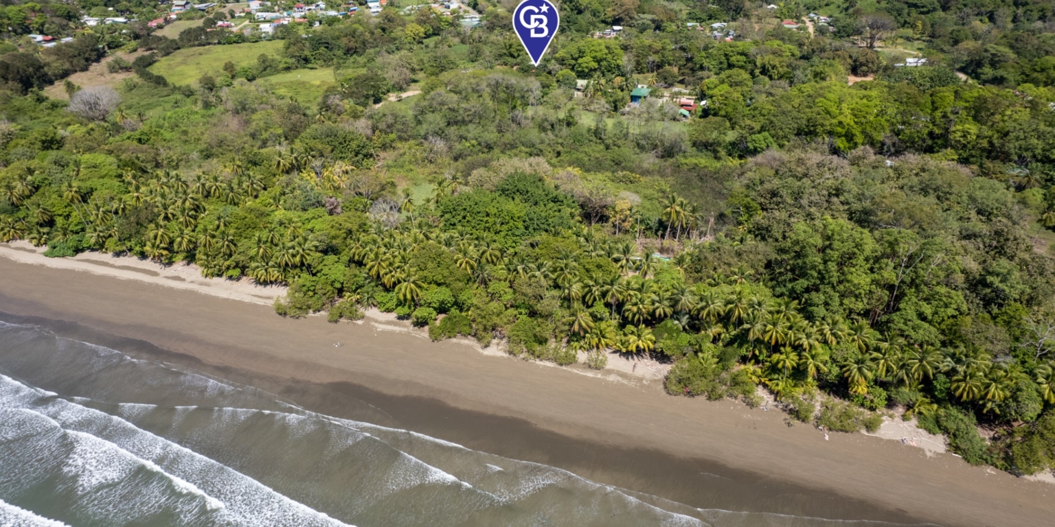 Sabor-9 House, Villas and Restaurant in a Great Walk-to-Beach Location at Incredible National Park Beach in Uvita Costa Rica