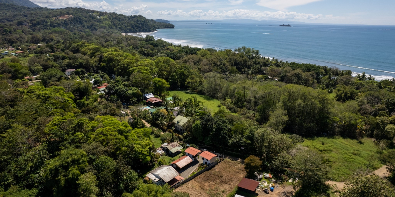 Sabor-5 House, Villas and Restaurant in a Great Walk-to-Beach Location at Incredible National Park Beach in Uvita Costa Rica