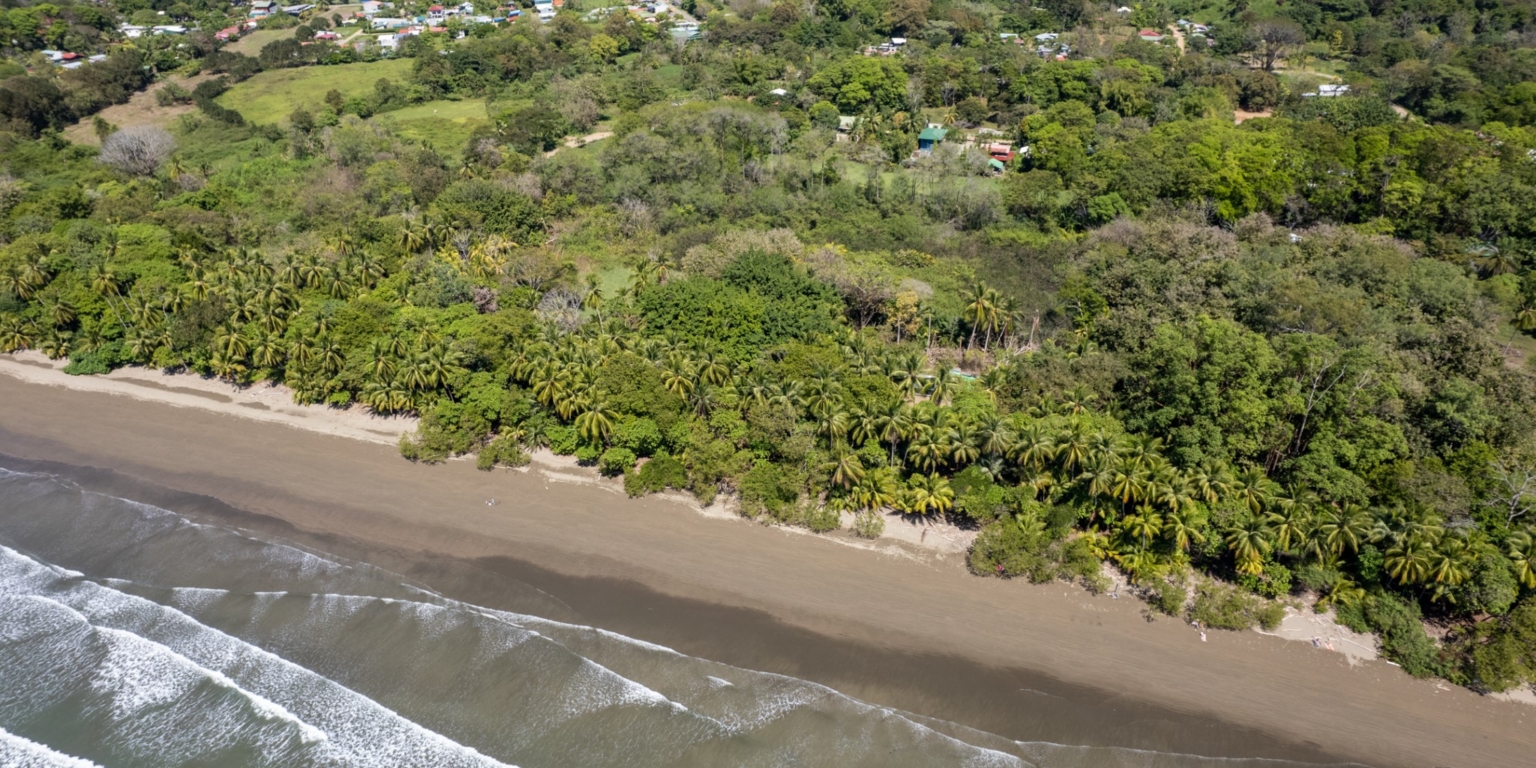 Sabor-10 House, Villas and Restaurant in a Great Walk-to-Beach Location at Incredible National Park Beach in Uvita Costa Rica