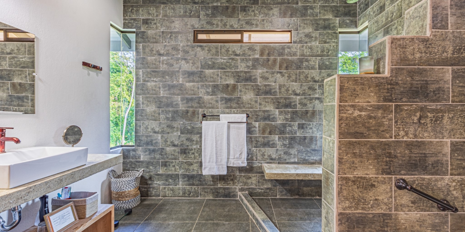 Beautiful 3-Bedroom Ocean View Home on 6 Acres of Land for Privacy in Uvita Cost Rica Beautiful 3-Bedroom Ocean View Home on 6 Acres of Land for Privacy in Uvita Cost Rica