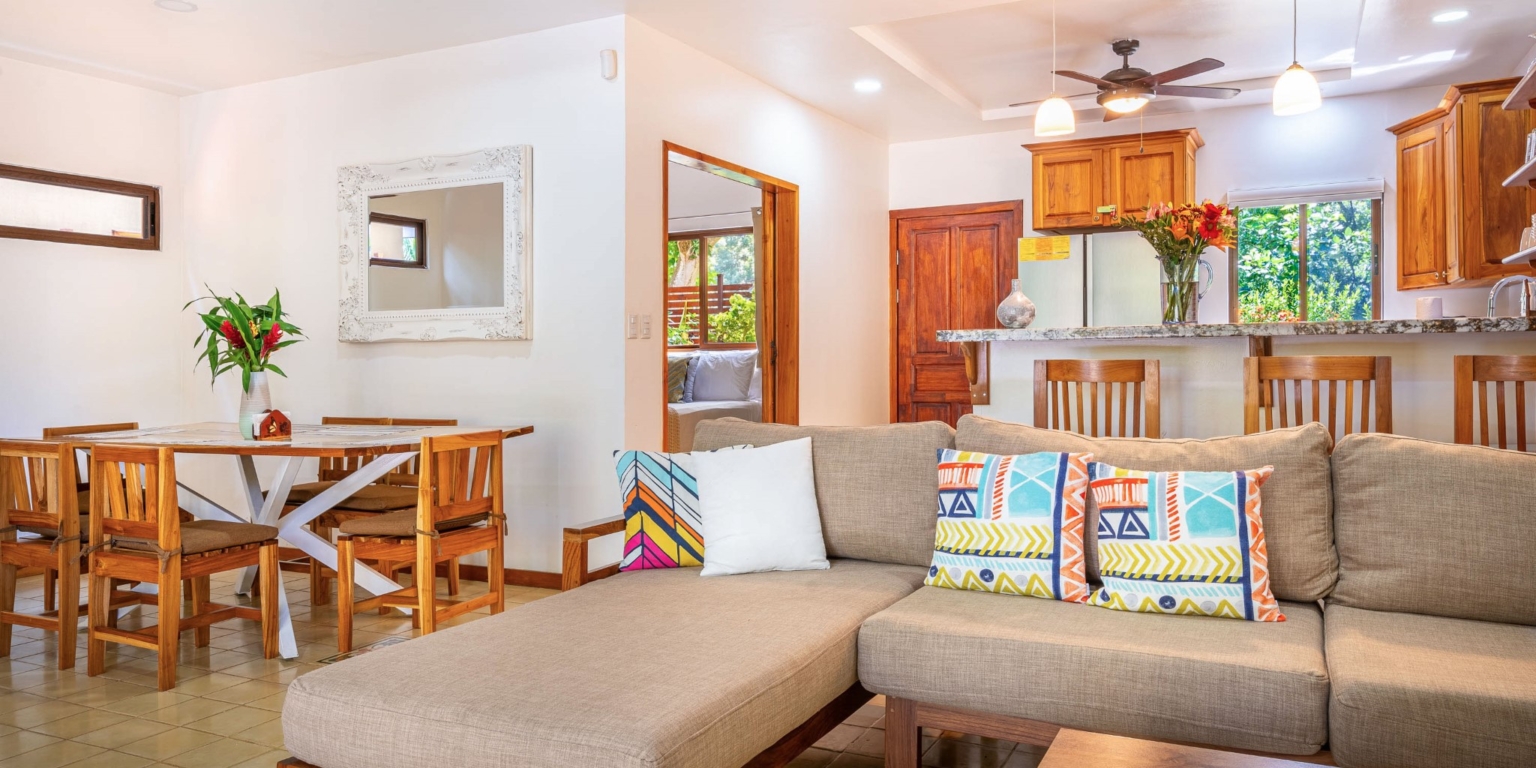 Villa Westy-019 Newly-Renovated 3-Bedroom Villa Just Steps to the Beach & Town in Dominical Costa Rica