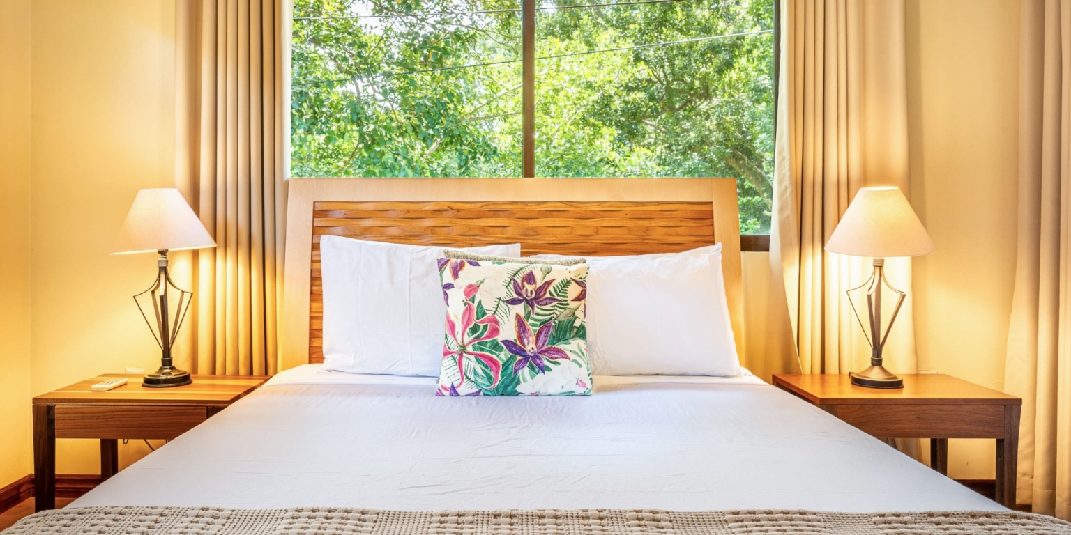 Villa Westy-030 Newly-Renovated 3-Bedroom Villa Just Steps to the Beach & Town in Dominical Costa Rica