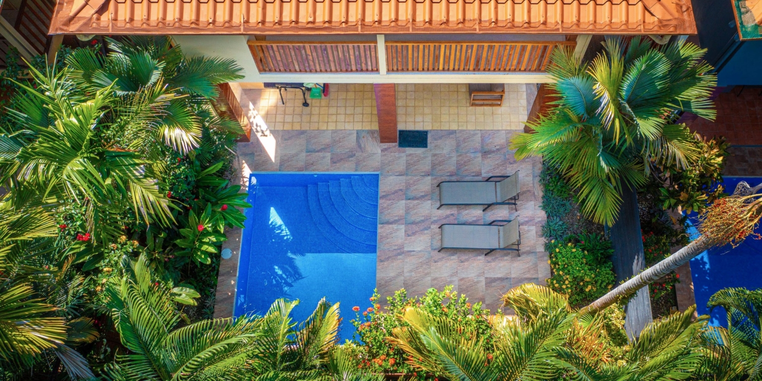 Villa Westy-002 Newly-Renovated 3-Bedroom Villa Just Steps to the Beach & Town in Dominical Costa Rica