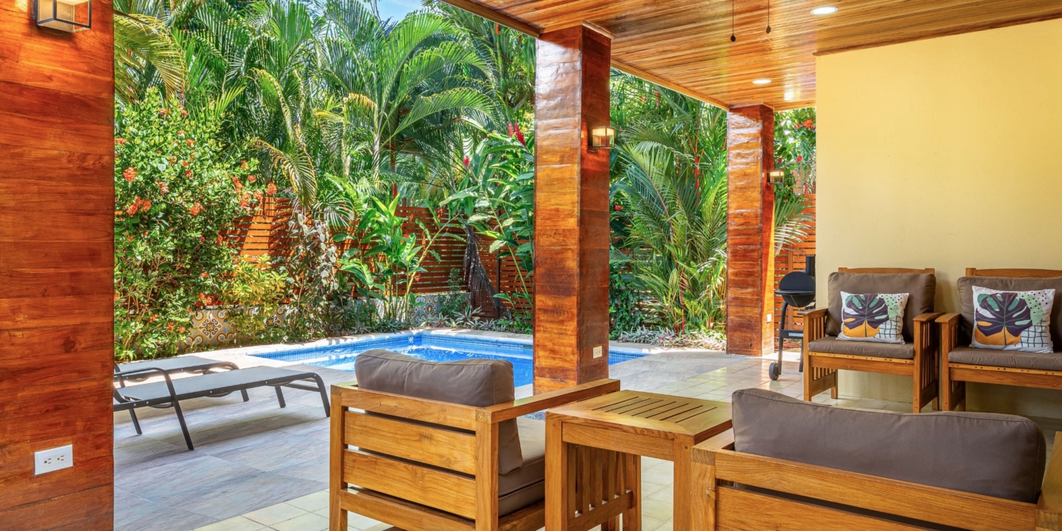 Villa Westy-009 Newly-Renovated 3-Bedroom Villa Just Steps to the Beach & Town in Dominical Costa Rica