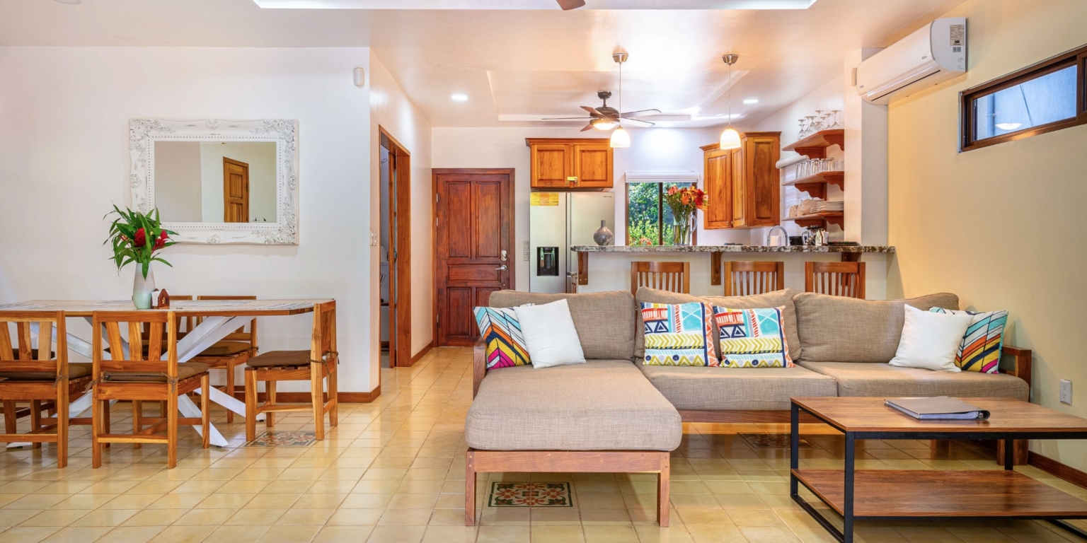 Villa Westy-018 Newly-Renovated 3-Bedroom Villa Just Steps to the Beach & Town in Dominical Costa Rica