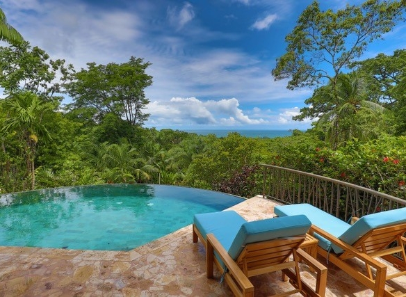 Costal Retreat with Ocean Views, photo 3 of 24