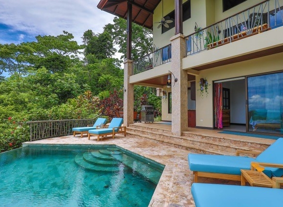 Costal Retreat with Ocean Views, photo 2 of 24