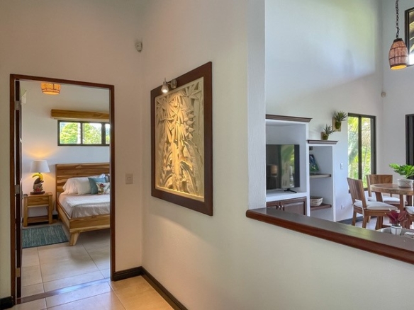 Costal Retreat with Ocean Views, photo 11 of 24