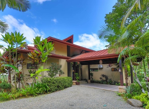 Costal Retreat with Ocean Views, photo 13 of 24