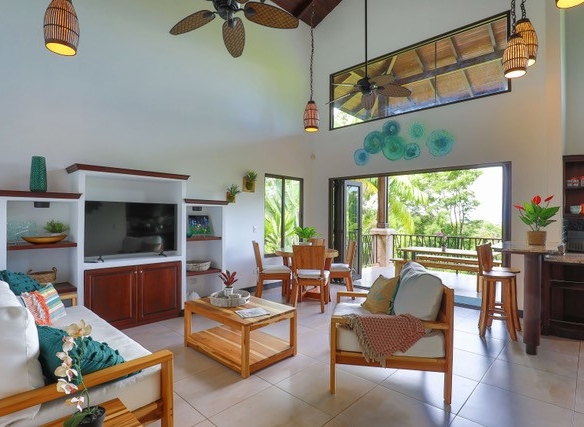 Costal Retreat with Ocean Views, photo 15 of 24