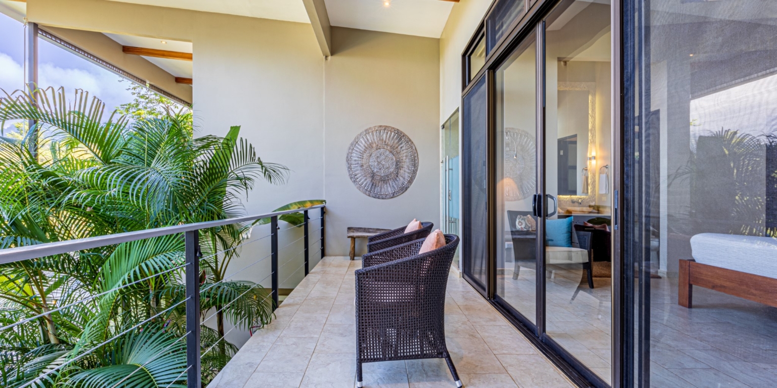 Luxurious 4-Bedroom Villa with Natural Surroundings, Unique Island Ocean Views & Rental History in Bahia Ballena near Ojochal & Uvita Costa Rica