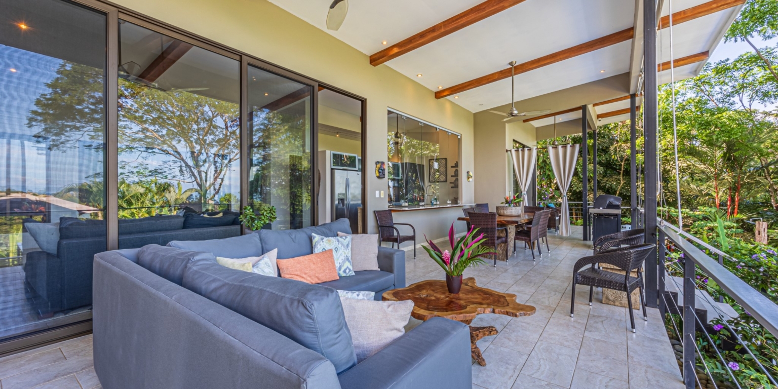 Luxurious 4-Bedroom Villa with Natural Surroundings, Unique Island Ocean Views & Rental History in Bahia Ballena near Ojochal & Uvita Costa Rica