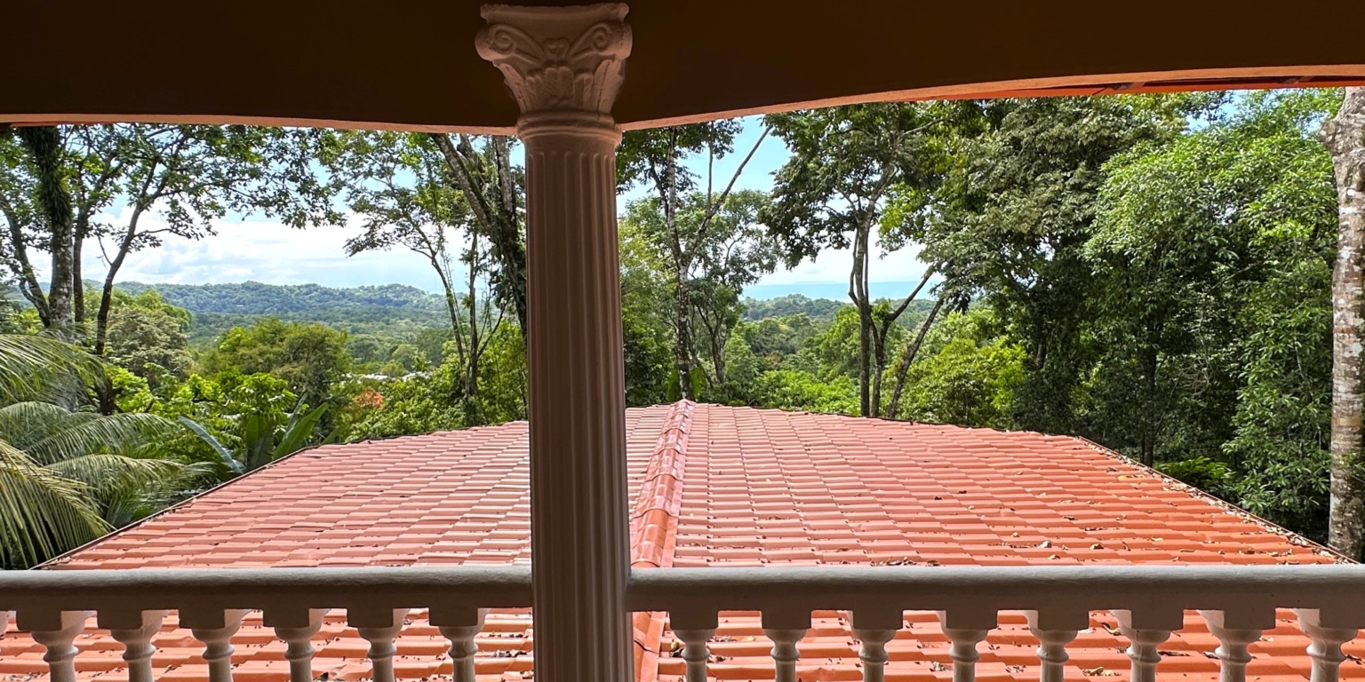 Jungle, Rivers, a Waterfall & Panoramic Ocean View with Easy Access Close to All Amenities in Ojochal Costa Rica