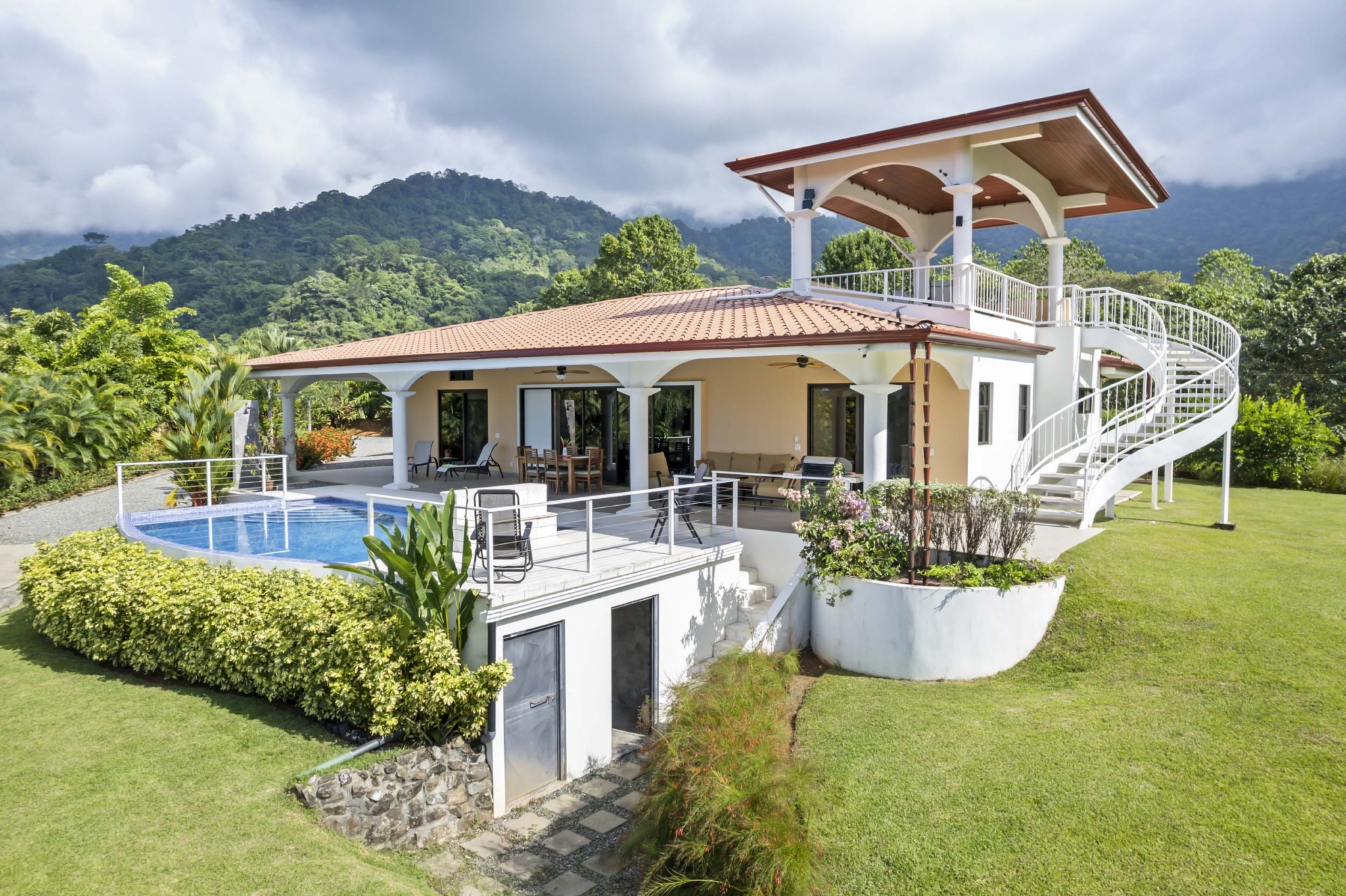 Phase 11 Home – Luxurious 4-Bedroom Home with Family-Friendly Layout, Incredible Pacific Ocean Views & Lush Tropical Grounds in Ojochal Costa Rica Luxurious 4-Bedroom Home with Family-Friendly Layout, Incredible Pacific Ocean Views & Lush Tropical Grounds in Ojochal Costa Rica